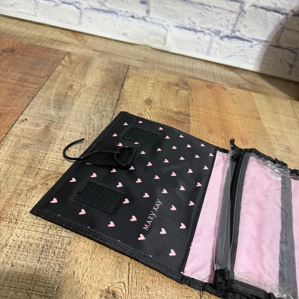 Discover What You Love Travel-Roll Up Bag Mary Kay